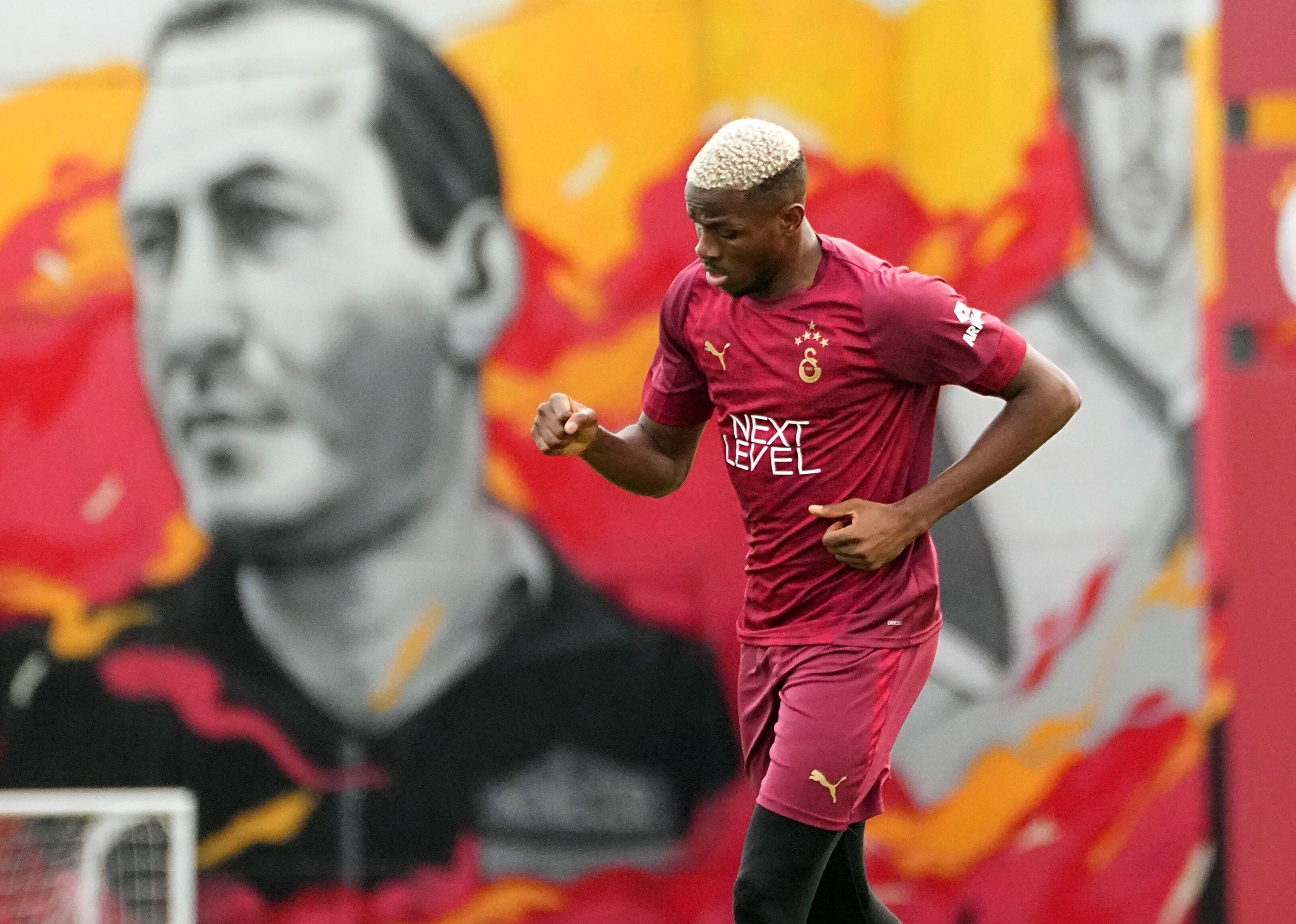 Galatasaray'da Victor Osimhen ameliyat oldu