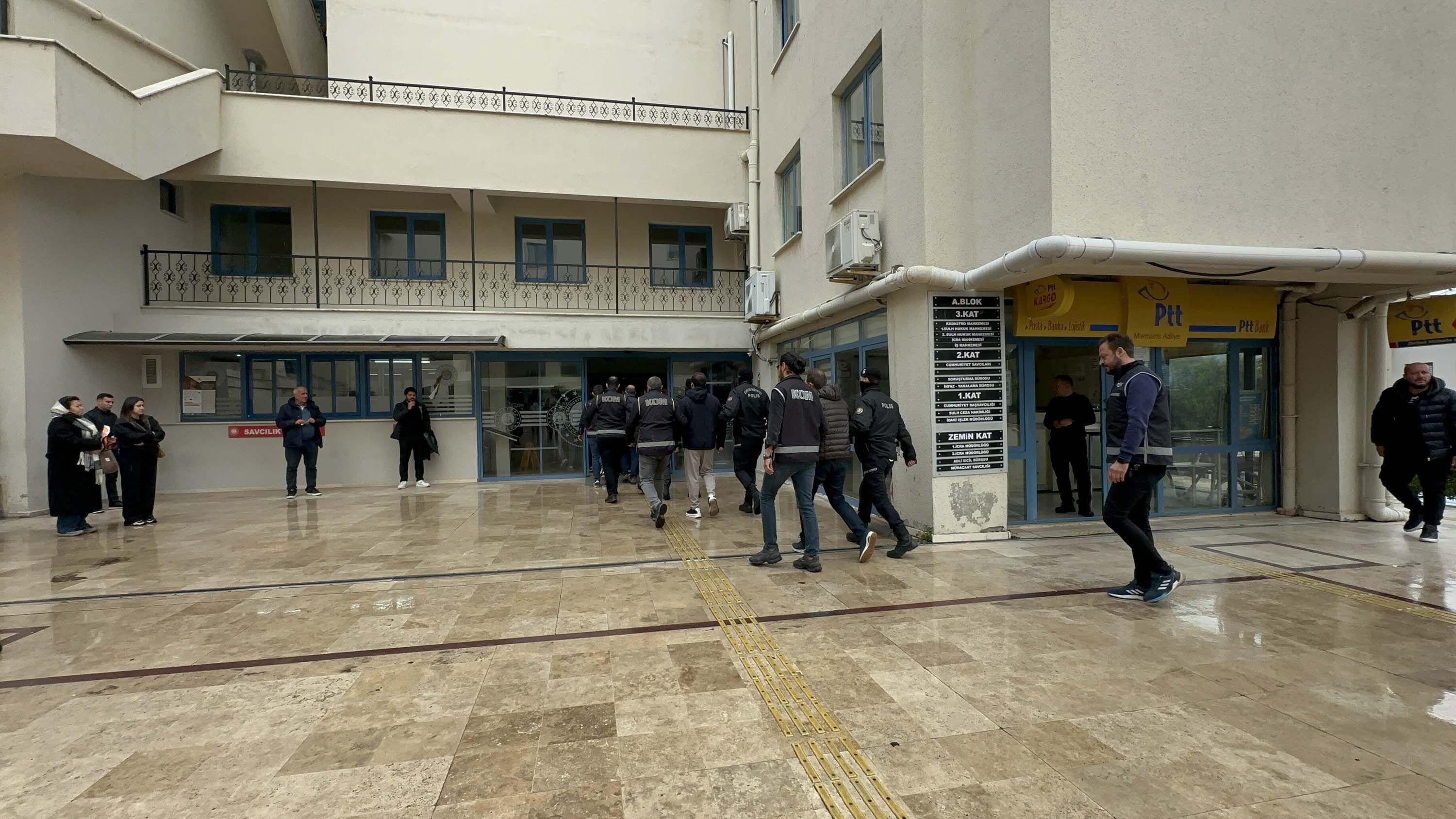 Marmaris Belediyesi'ndeki 'rüşvet' soruşturmasında 4 şüpheli tutuklandı