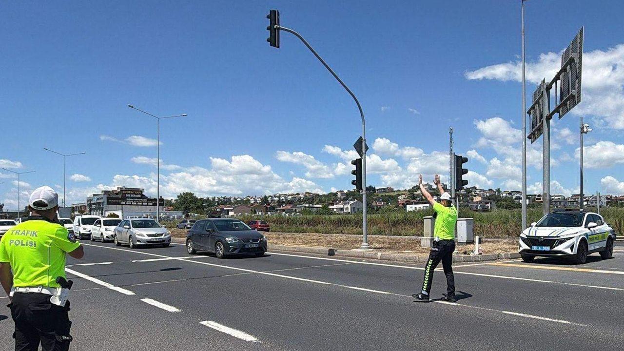 Tekirdağ-İstanbul kara yolunda araç yoğunluğu; ağır vasıtalara kısıtlama