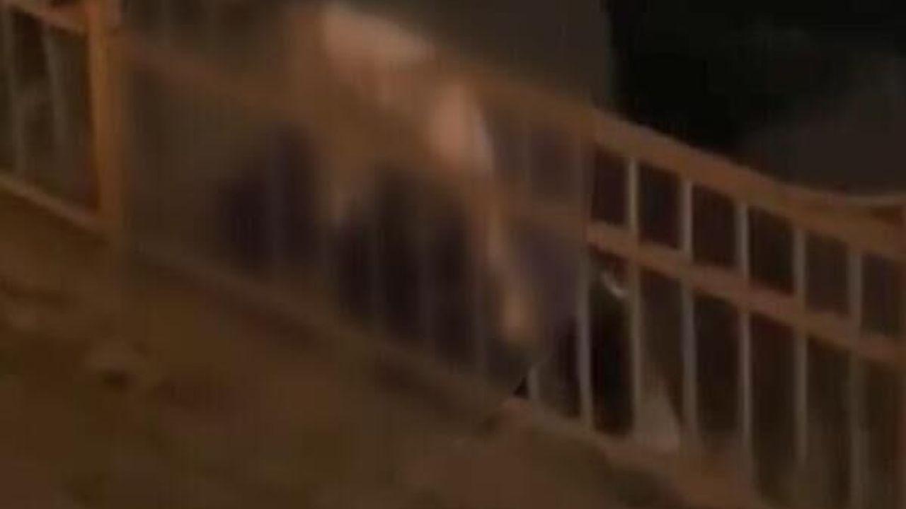 Kağıthane’de demir korkuluklara kabloyla asılı erkek cesedi bulundu