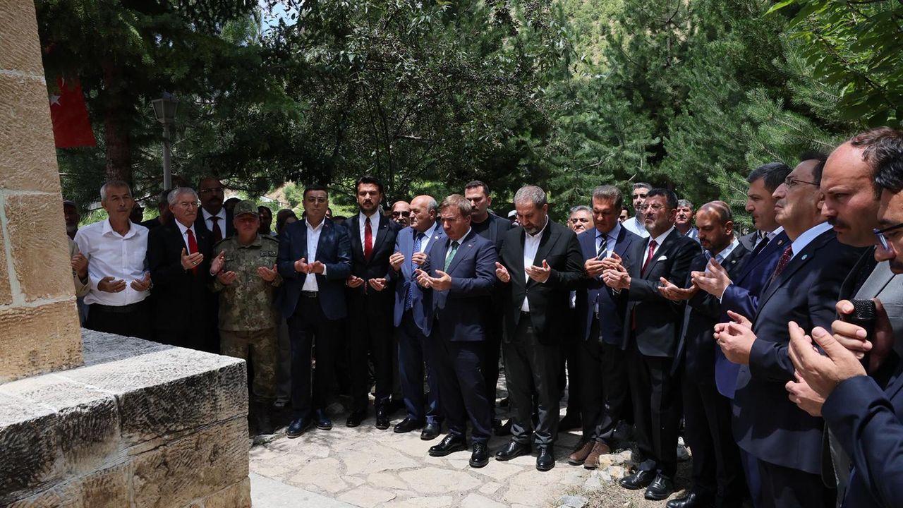 Başbağlar'da 33 yıl önce katledilen 33 kişi törenle anıldı