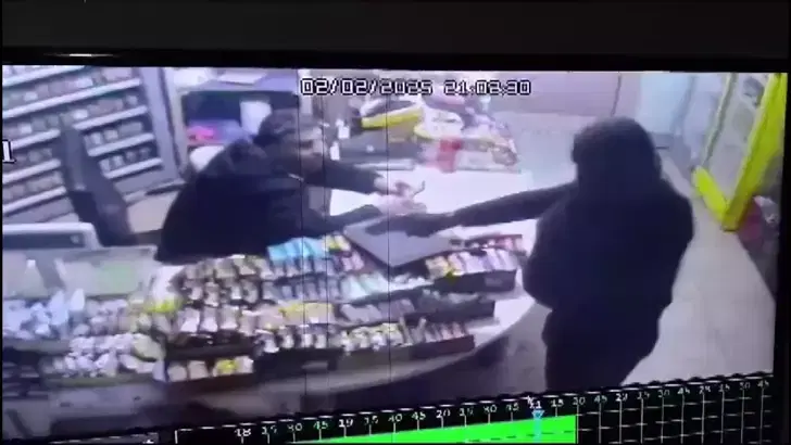 Seni Sevmiyorum Diyen Eniştesini Tabancayla Böyle Vurdu!