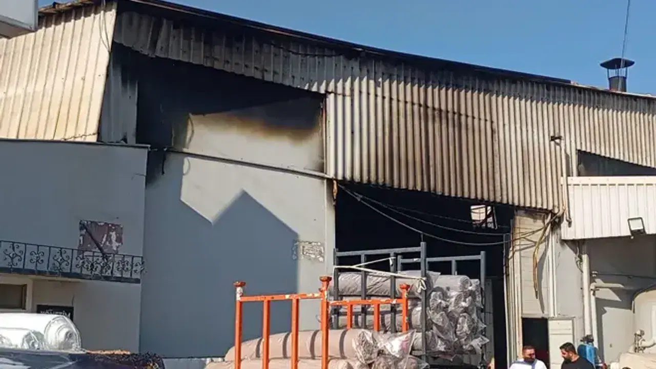 Bursa'da kumaş fabrikasında yangın