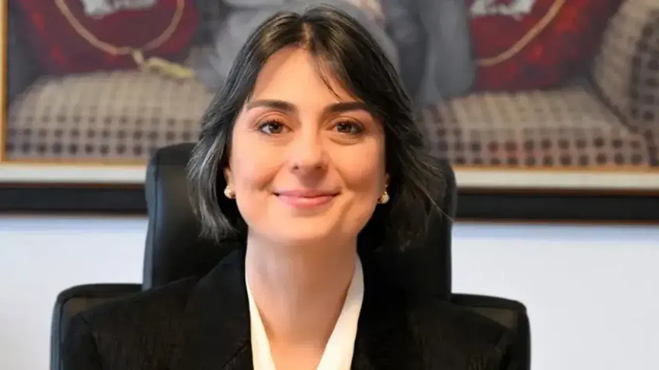 Üsküdar'da Belediyesi'ne operasyon: Belediye Başkanı dahil 6 kişi gözaltına alındı