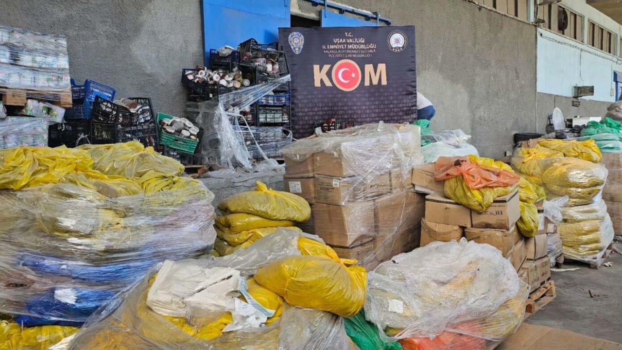 Uşak'ta 30 ton bozulmuş ürün imha edildi