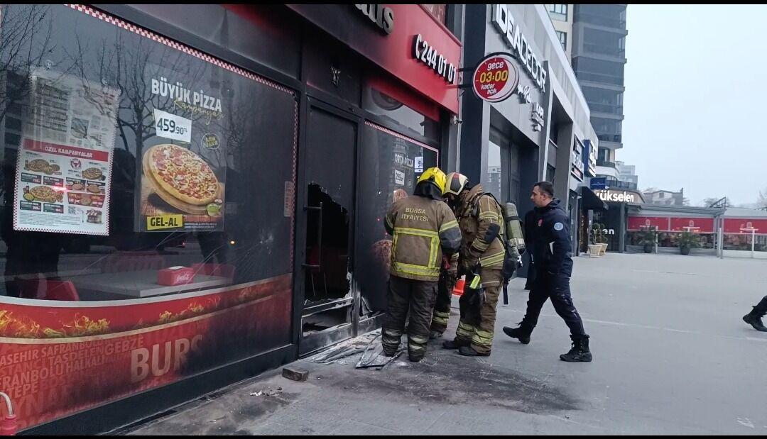 Bursa’da pizza zincirinin eski çalışanı 2 şubeyi kundakladı