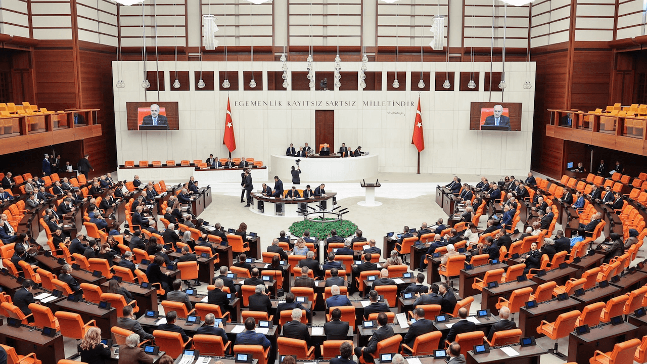TBMM'de '23 Nisan' özel oturumu