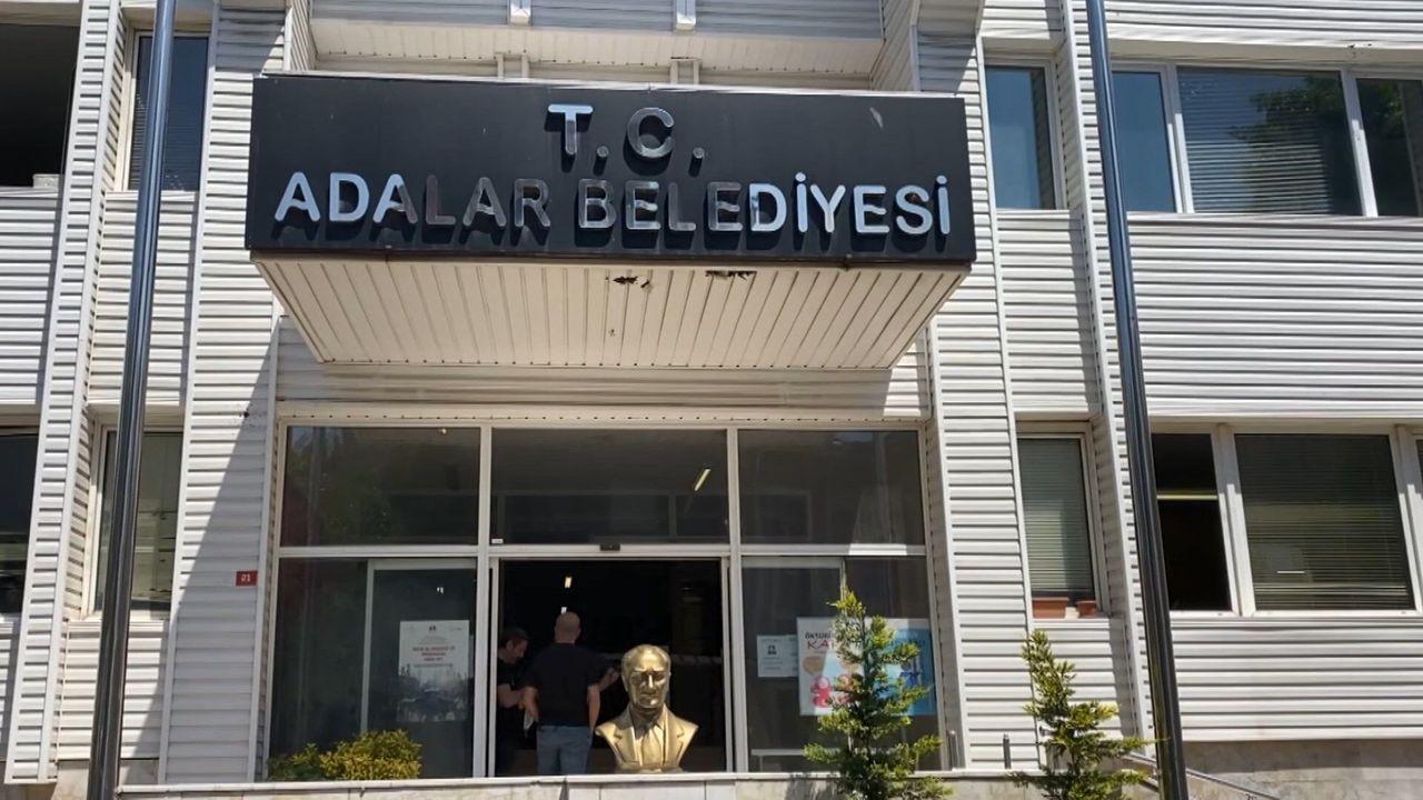 Adalar Belediyesi'ne 'rüşvet' operasyonu; Başkan Akpolat dahil 41 gözaltı