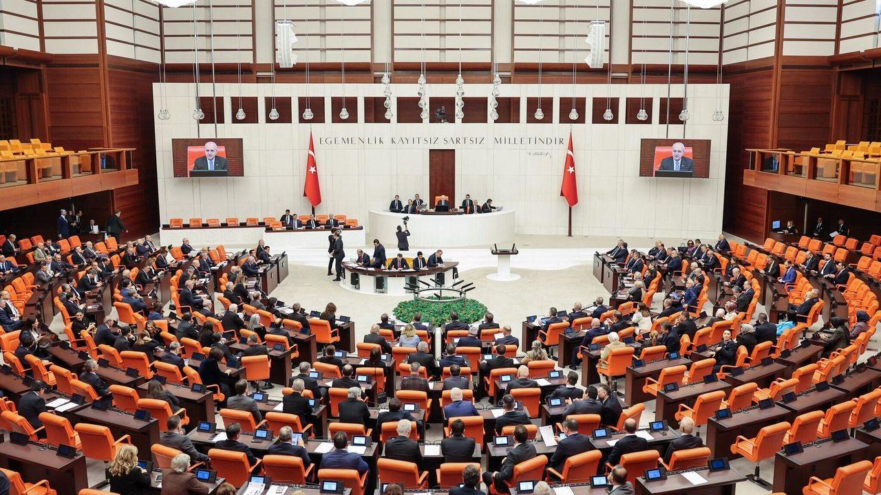 TBMM Genel Kurulu'nda, doğum izni ve sosyal medya düzenlemesi teklifinin 6 maddesi daha kabul edildi
