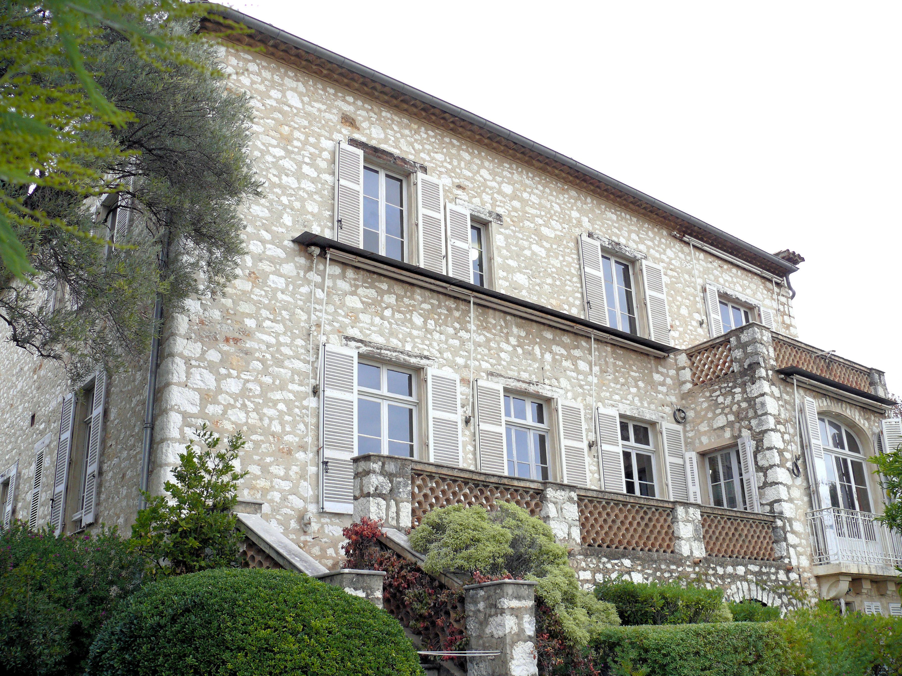 Fransa'da Renoir Müzesi'nden 9 milyon avroluk tablo hırsızlığı