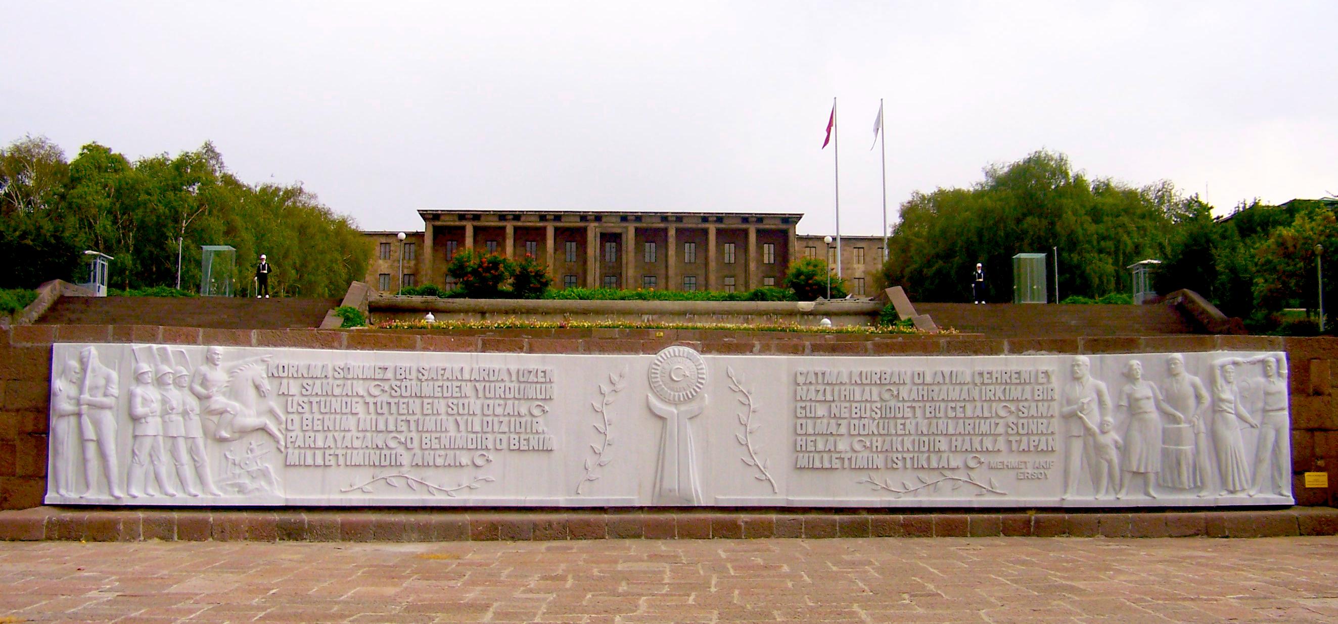 TBMM'de Üniversite Affı Yasası Bu Hafta Görüşülecek