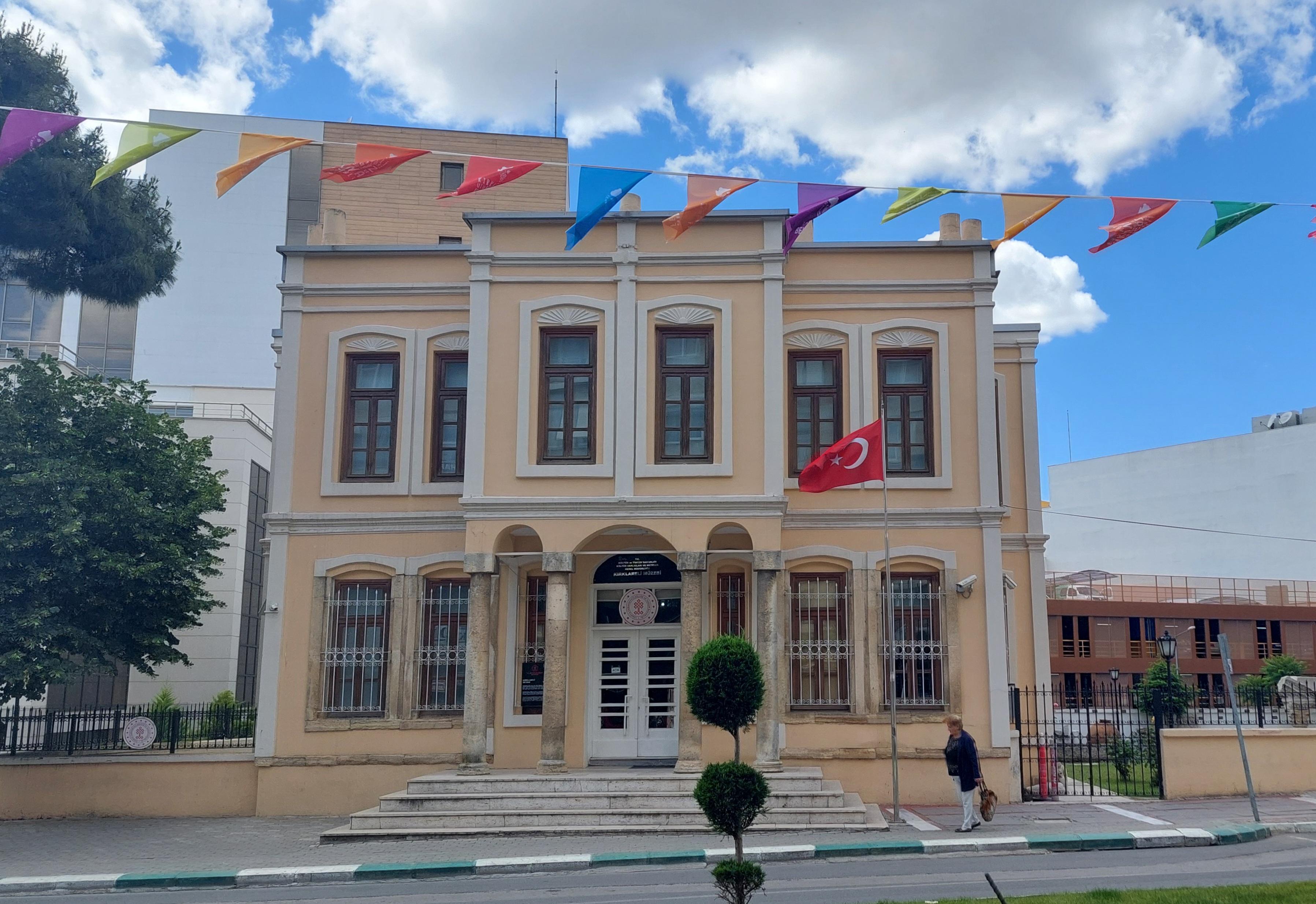 Bucharest (Romanya)'de 4.3 büyüklüğünde deprem