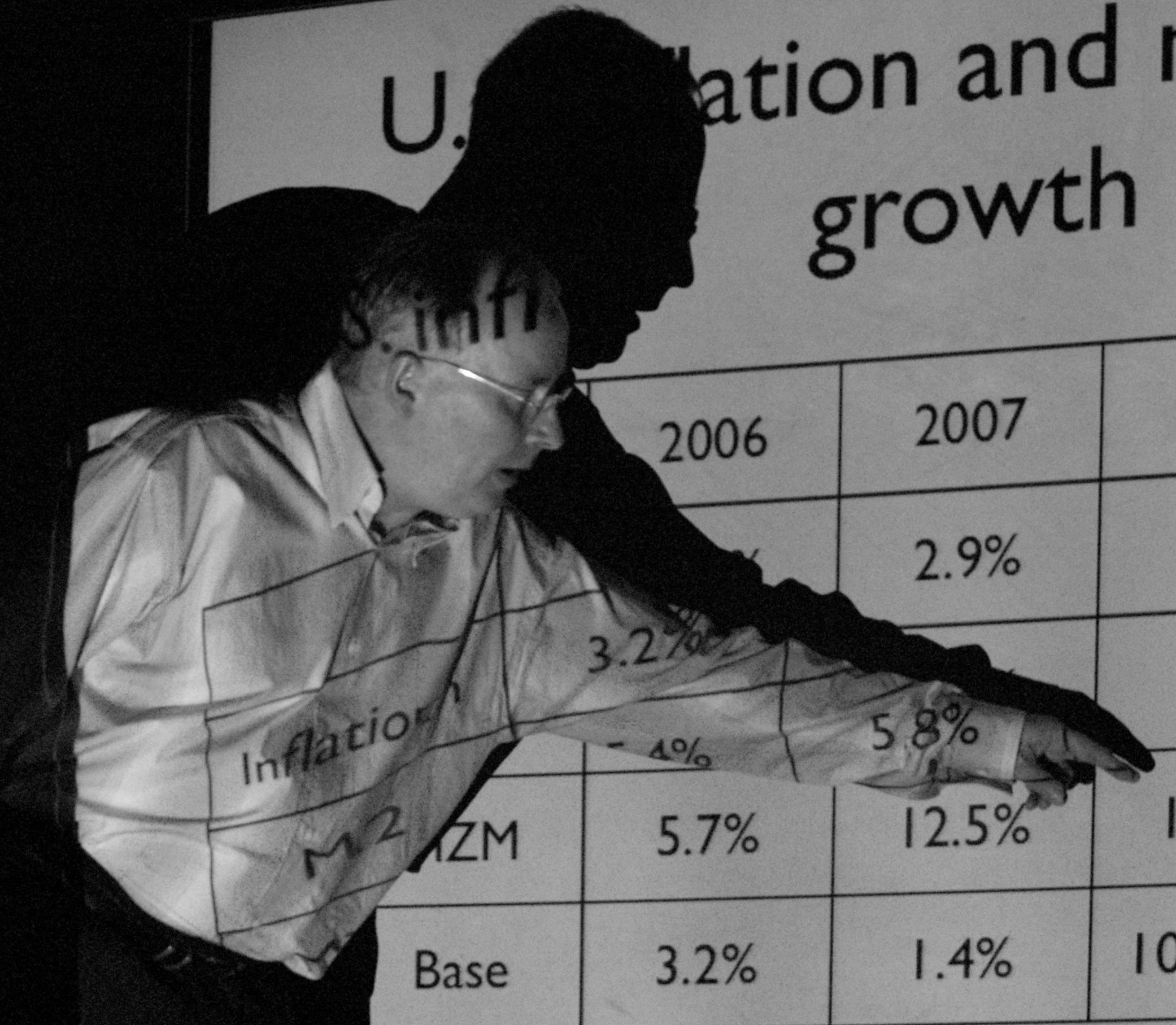 Ekonomistler 2. çeyrek büyüme beklentisini yüzde 2,8 açıkladı