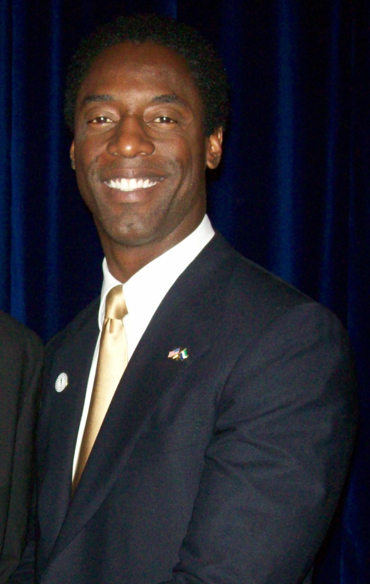 Isaiah Washington, eşinin ölümünü 16 ay sonra duyurdu