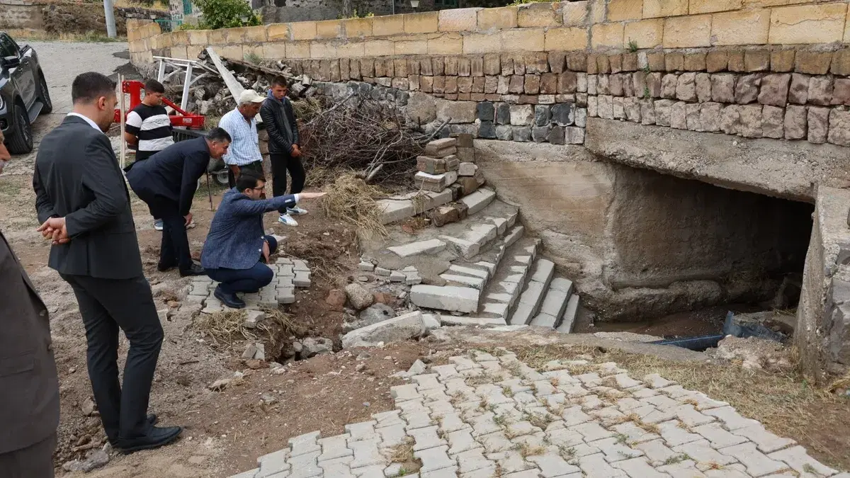 Nevşehir'de selde mahsur kalan 3 kişi kurtarıldı