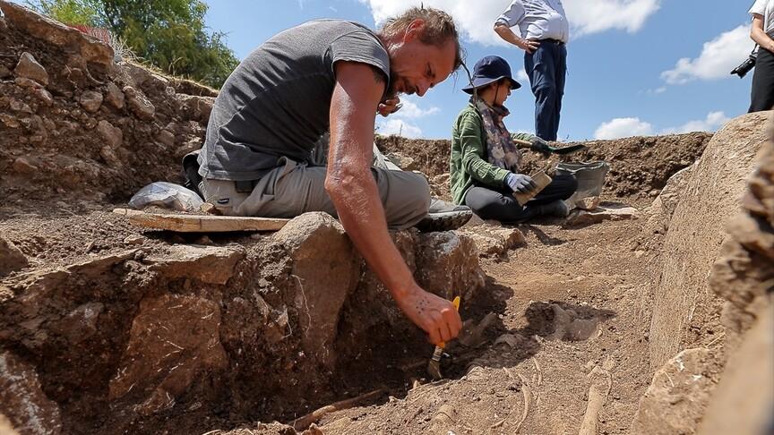 Hattuşa'da 2 bin 300 yıllık yeni mezarlar keşfedildi