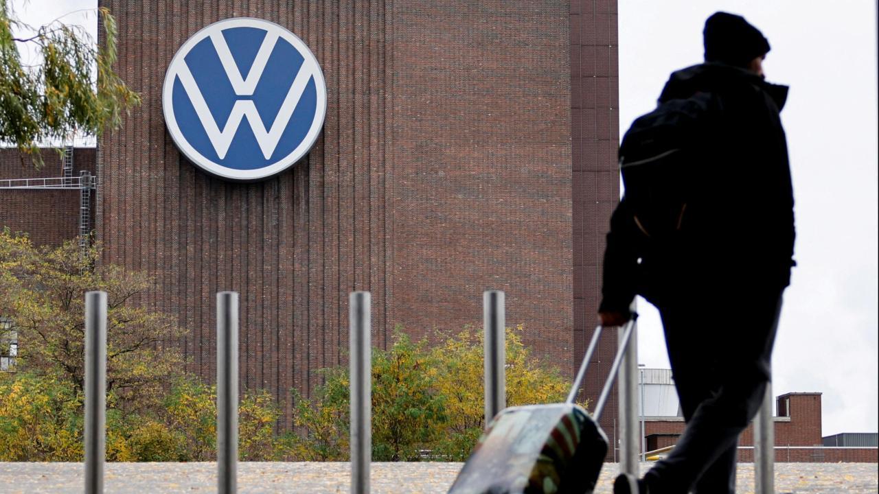 Volkswagen 2030'a kadar 100 bin çalışanını işten çıkaracak