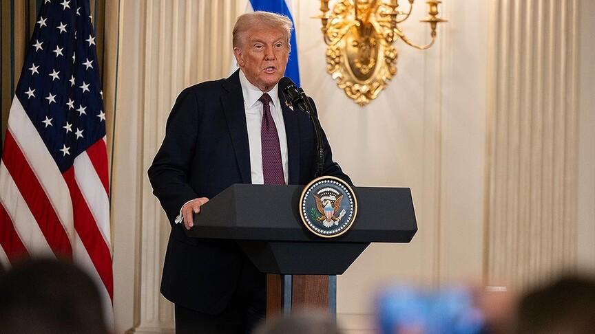 Trump'ın destek oranı yüzde 33'e düştü