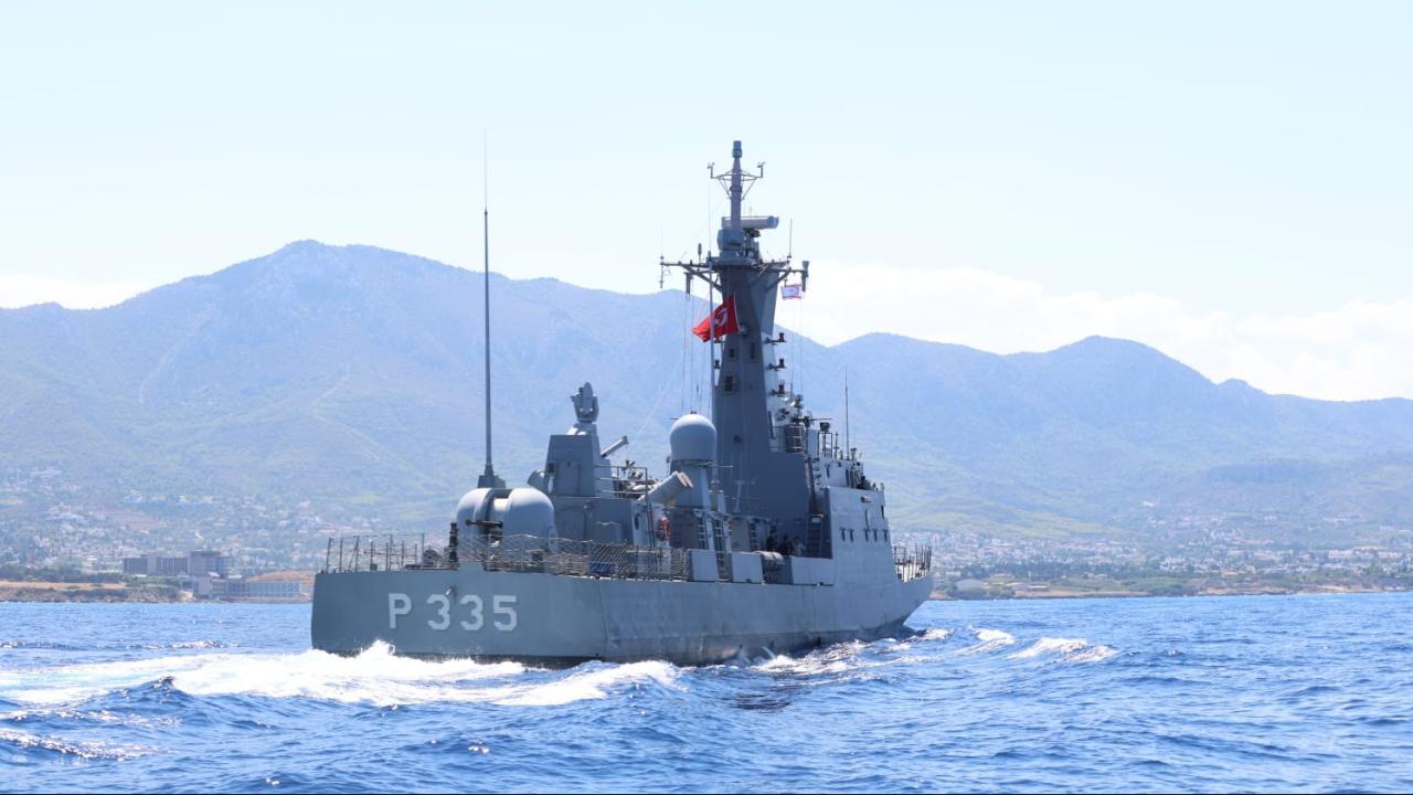 TCG Işın, KKTC açıklarında alabora olan gemi enkazı için tarama başlattı