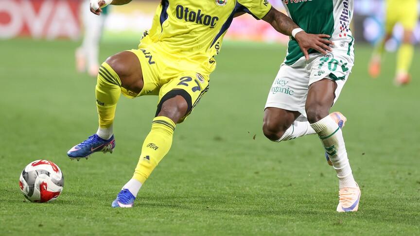 Fenerbahçe yarın Konyaspor'u ağırlıyor