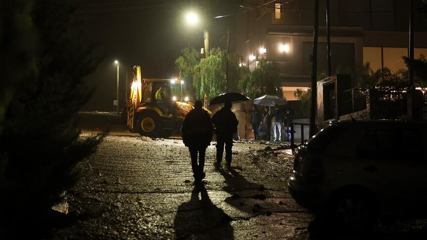 Mora Yarımadası'nda şiddetli yağışlar seller oluşturdu
