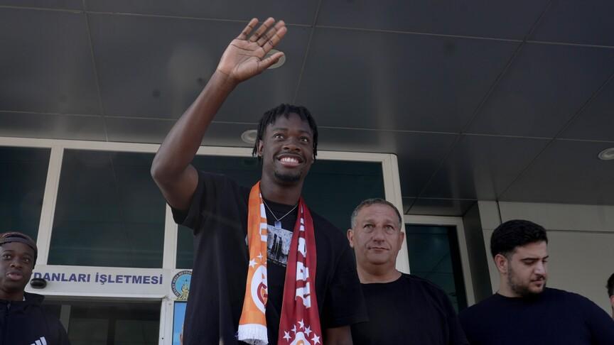 Futbol tarihinin en pahalı 10 transferinden üçü bu yaz yapıldı