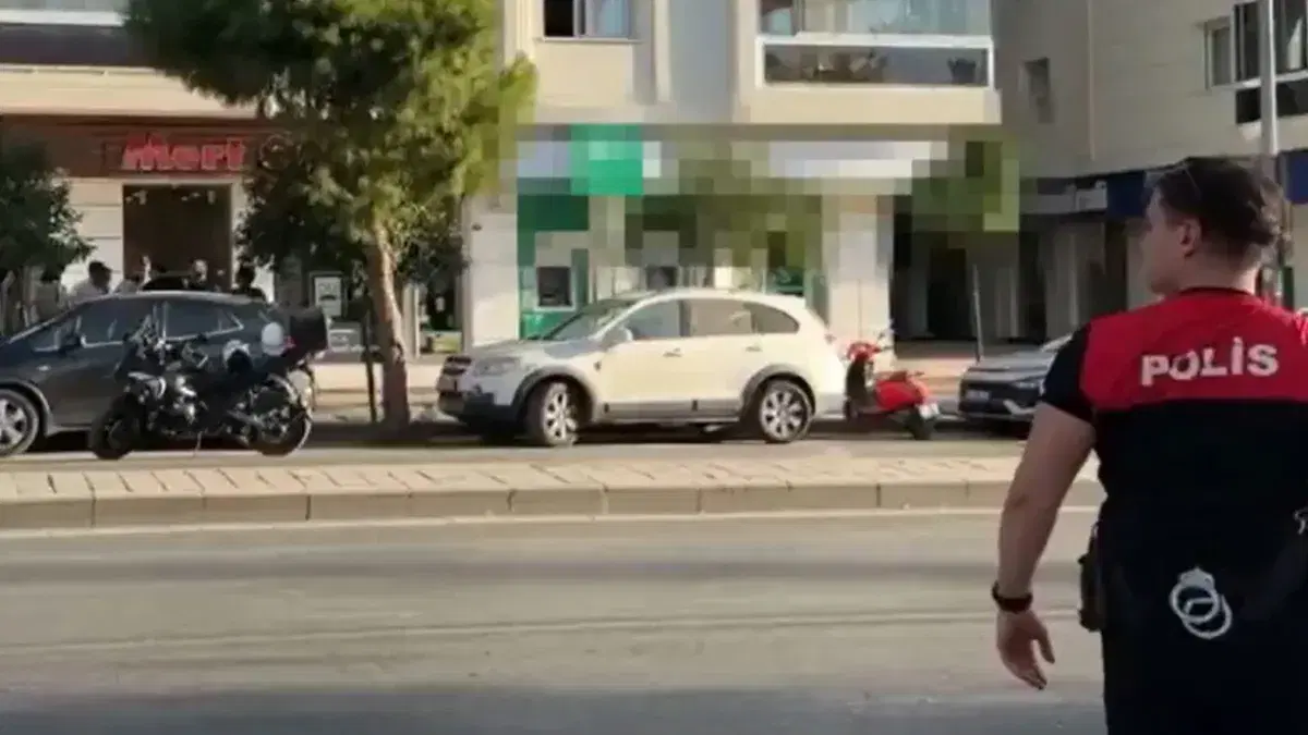 İzmir'de banka soygunu girişimi: Rehine alındı