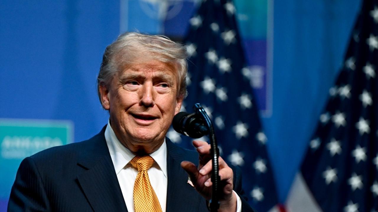 Trump'tan Kanada'ya 'eyalet' göndermesi