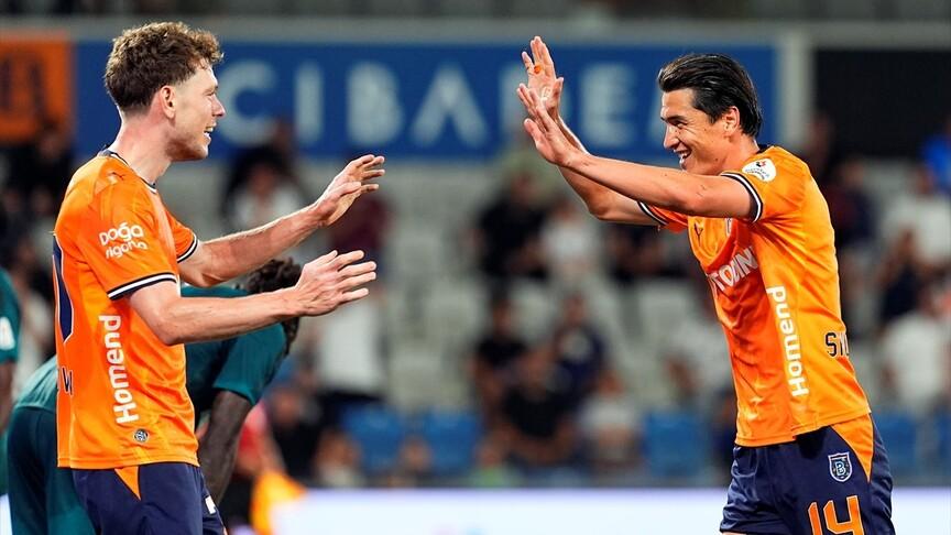 Başakşehir, Kocaelispor'u 2-0 mağlup etti