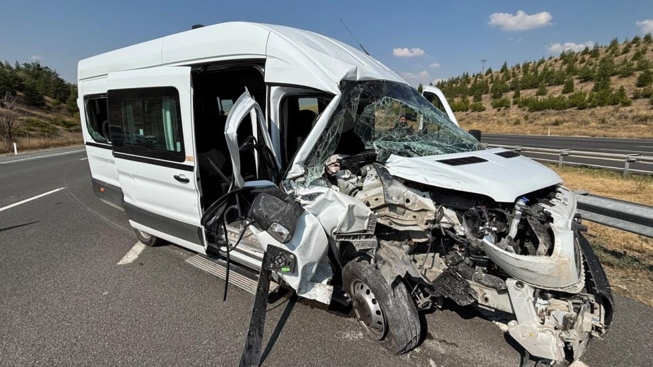 Ankara'da servis minibüsü kazası: 7 kişi öldü
