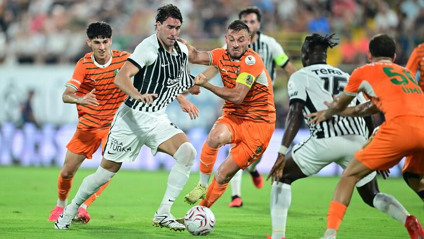 Alanyaspor, Beşiktaş'ı 1-0 mağlup etti