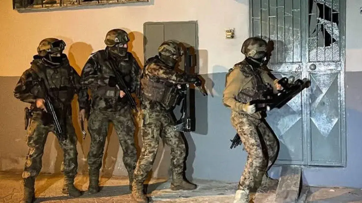 Kocaeli'de 'Daltonlar' suç örgütüne operasyon: 13 gözaltı