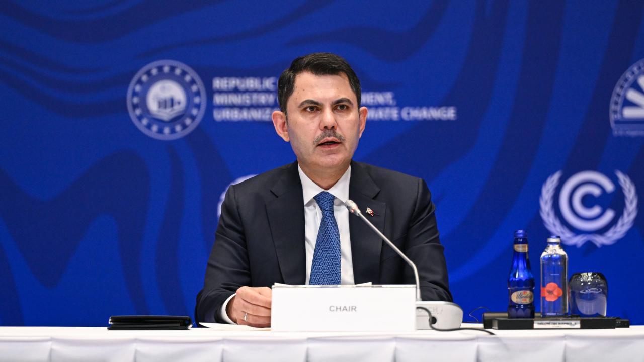 Bakan Kurum: Dereli'de sokaklar, evler yıldız gibi parlıyor