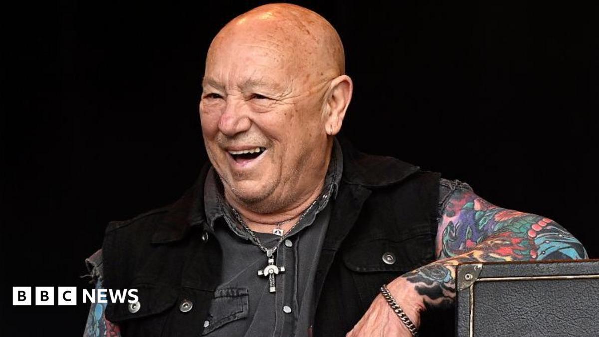 Neighbours'ın düğün şarkısının sahibi Angry Anderson hayatını kaybetti
