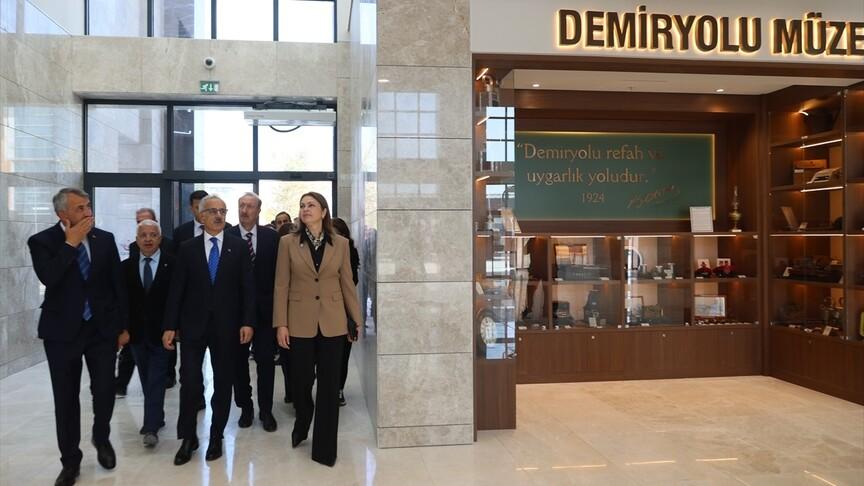 Bakan Uraloğlu, yeni Edirne Garı'nı inceledi