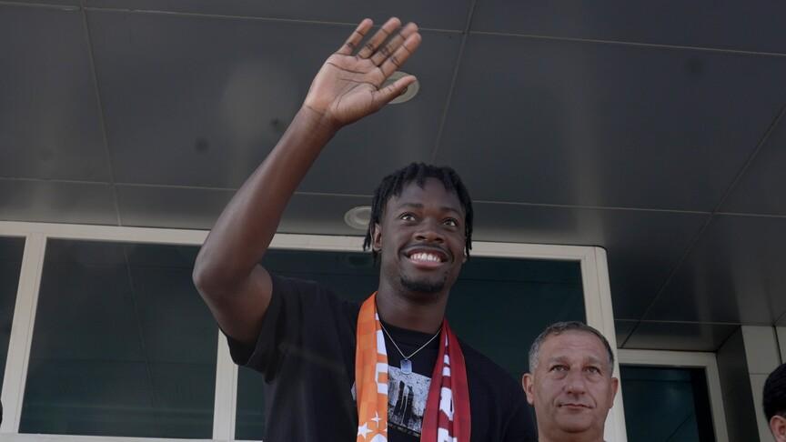 Bitshiabu: Galatasaray'da büyük zaferlere imza atacağım