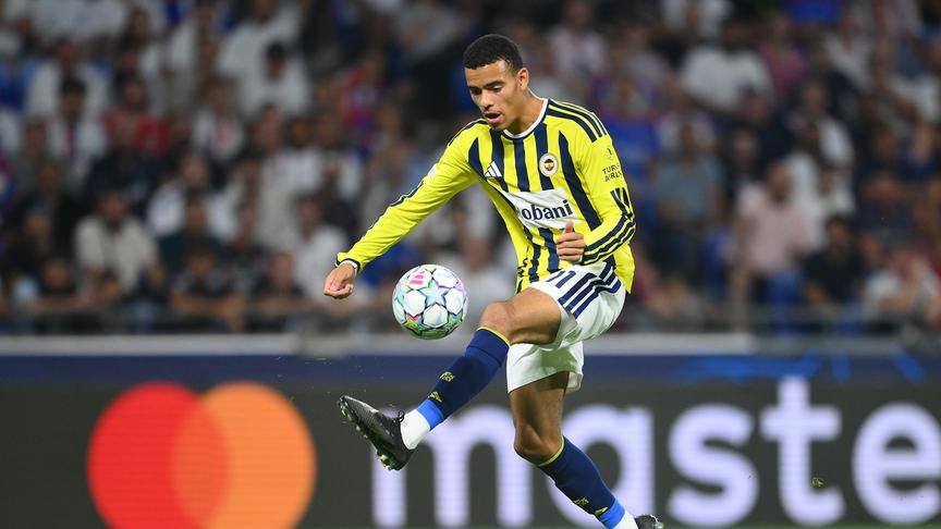 Fenerbahçe, Şampiyonlar Ligi'nde Roma'yı ağırlıyor