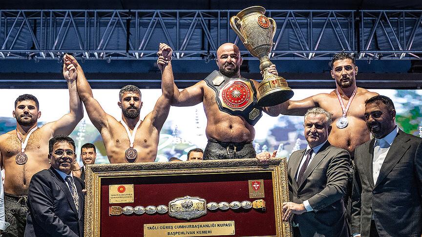 57 yıl aradan sonra Yağlı Güreş Cumhurbaşkanlığı Kupası'nı Orhan Okulu kazandı