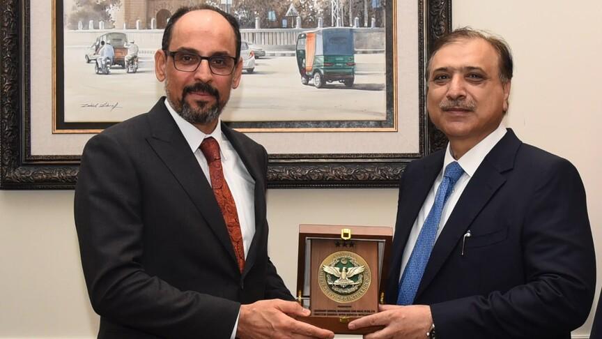 MİT Başkanı Kalın, Pakistan'da üst düzey görüşmeler yaptı