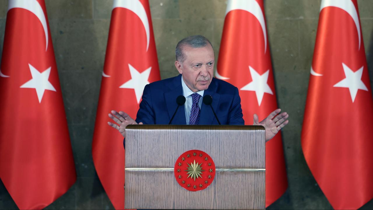 Erdoğan: Türkiye Cumhuriyeti'ni her evden bir yiğidi vererek kurduk