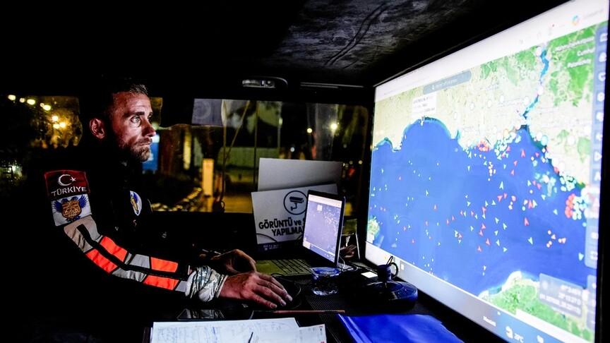 Silivri açıklarında batan gemi için arama kurtarma sürüyor