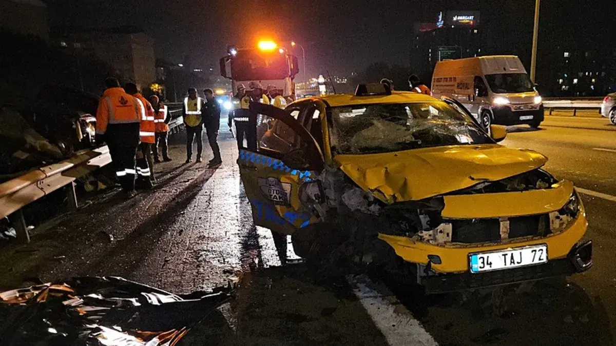 TEM'de taksi ile çarpışan otomobilin sürücüsü hayatını kaybetti