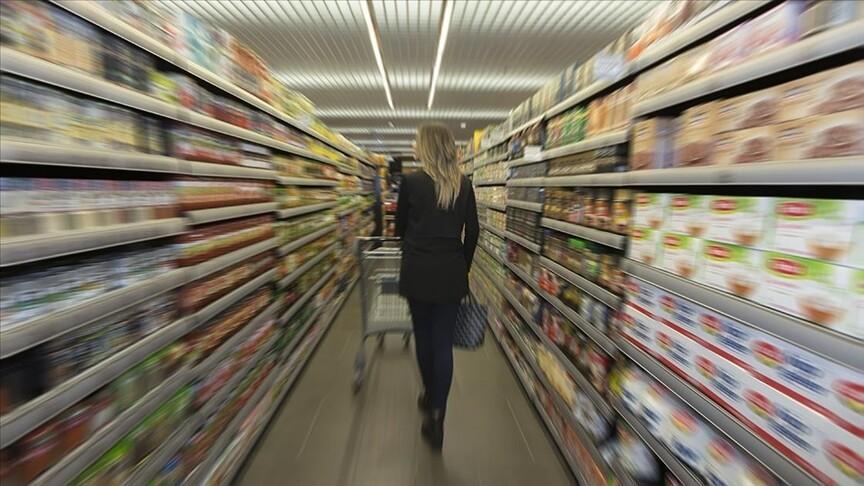 Haziran'da ticaret satış hacmi azaldı, perakende arttı