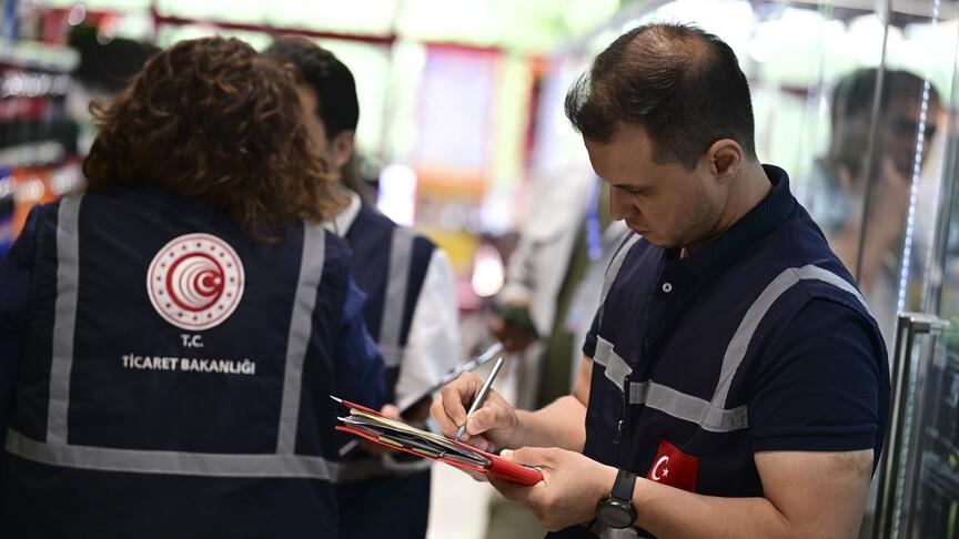 Ticaret Bakanlığı 9 ayda 360 bin firmaya 2,6 milyar lira ceza kesti