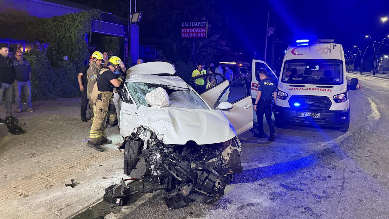 Bursa'da trafik kazası: 2 ölü, 2 yaralı