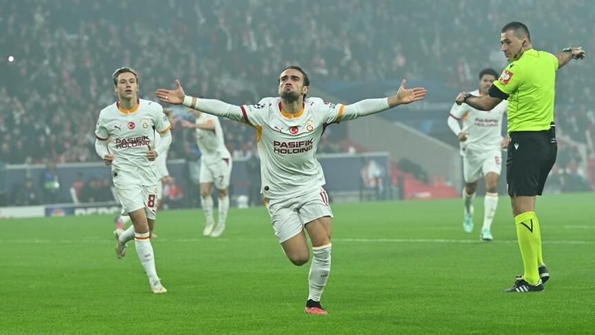 Avrupa'da Galatasaray güldü, Fenerbahçe son dakikada yıkıldı: Gözler pazartesi derbisinde