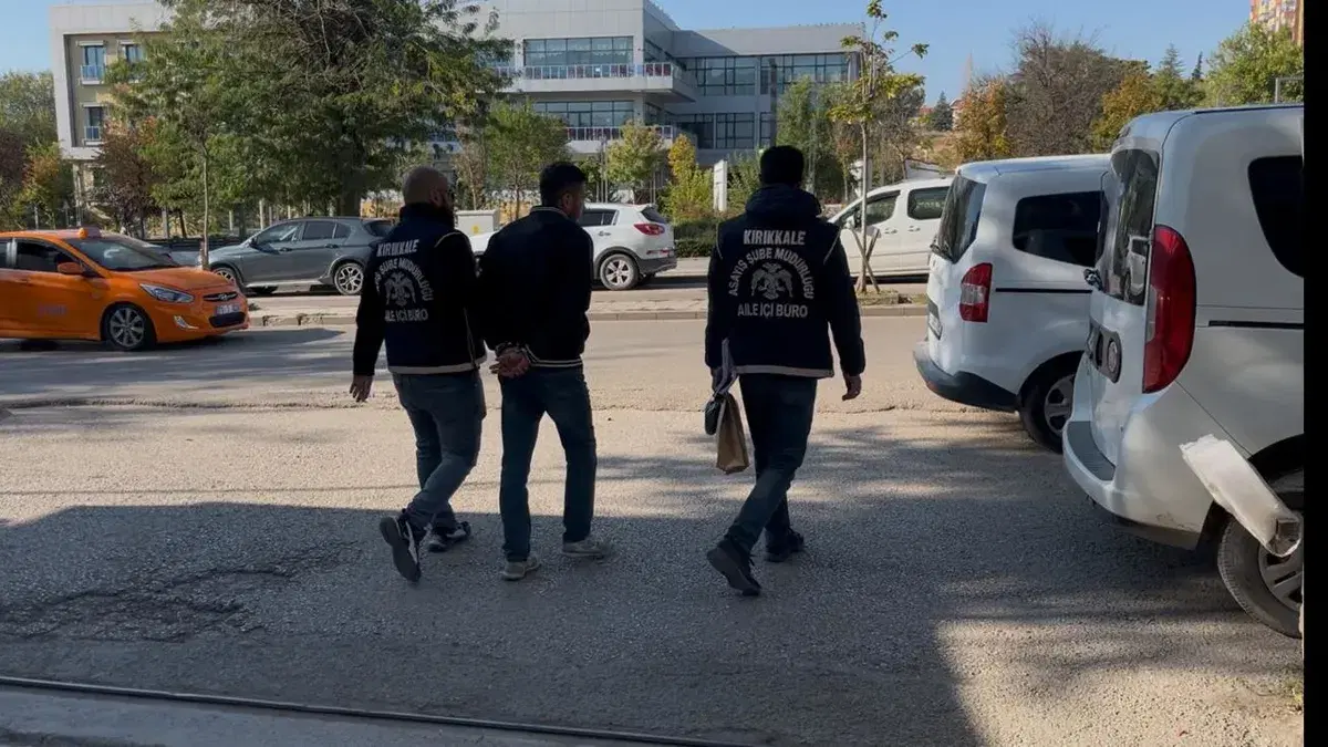 Kırıkkale'de eski eşinin evini yaktığı iddia edilen şüpheli tutuklandı