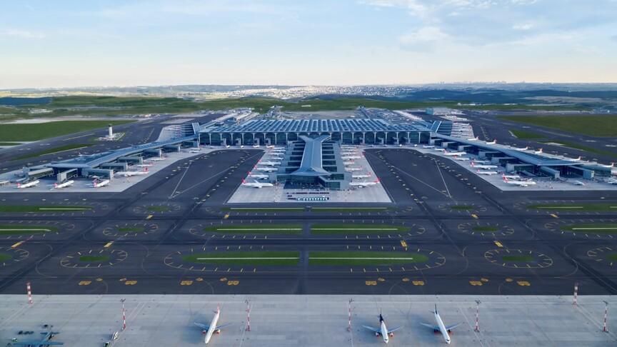 İstanbul Havalimanı günlük uçuş ve yolcu rekorunu kırdı