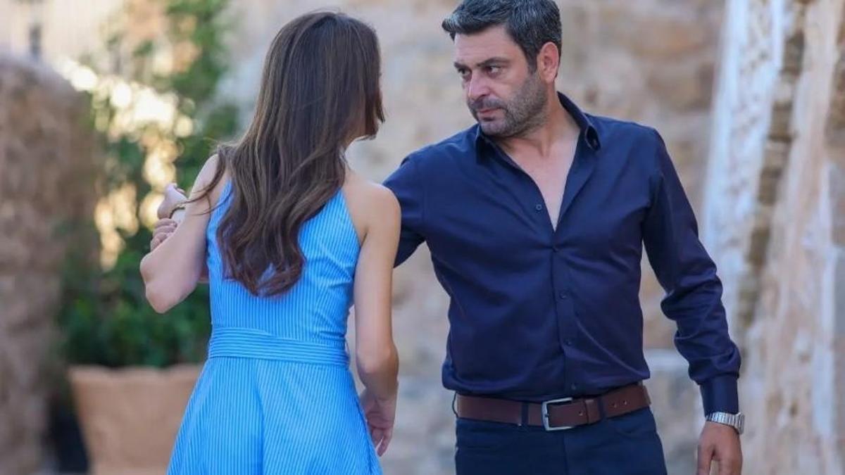 Türkiye MIPCOM'da dizi ihracatında ilk üç ülke arasında olduğunu duyurdu