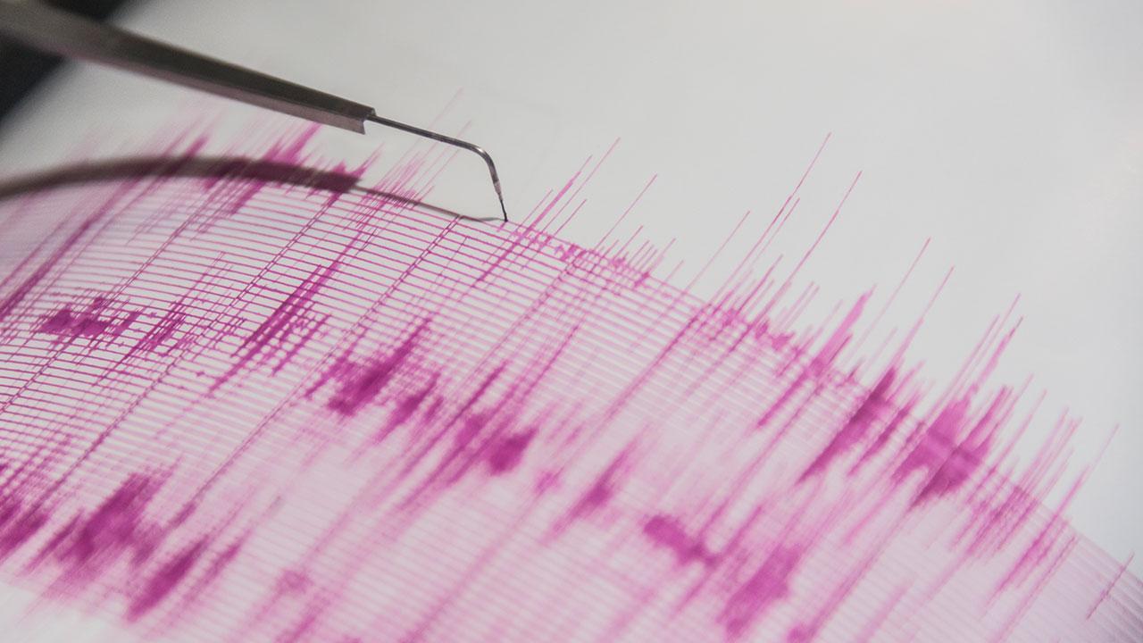 Endonezya'da 5,7 büyüklüğünde deprem meydana geldi